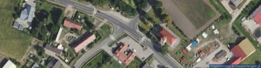 Zdjęcie satelitarne Huta (powiat złotowski)