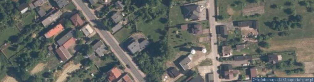 Zdjęcie satelitarne Ujazd (powiat tomaszowski)