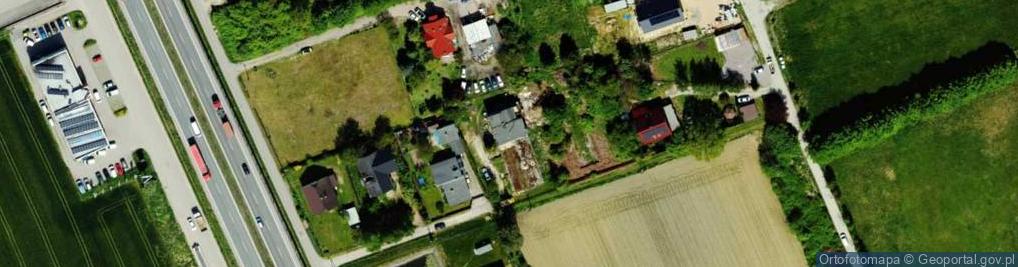 Zdjęcie satelitarne Inter Data Service - Serwis samochodowy