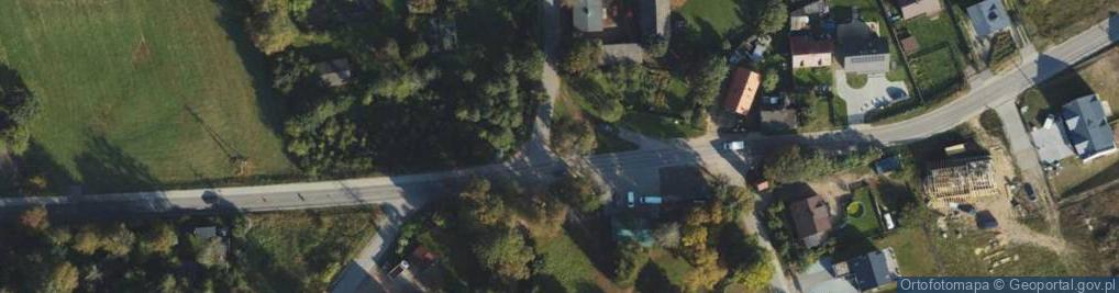 Zdjęcie satelitarne Drewniany krzyż