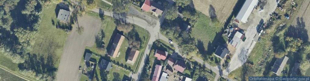 Zdjęcie satelitarne Drewniany krzyż