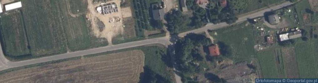 Zdjęcie satelitarne Drewniany krzyż