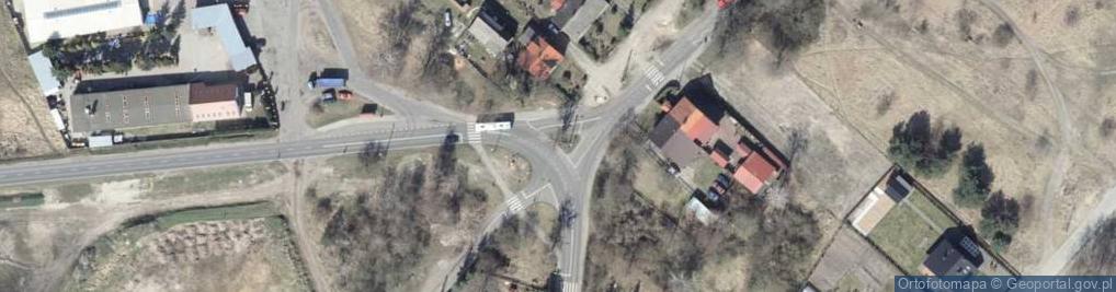 Zdjęcie satelitarne Drewniany krzyż