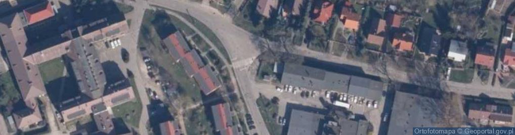 Zdjęcie satelitarne Drewniany krzyż