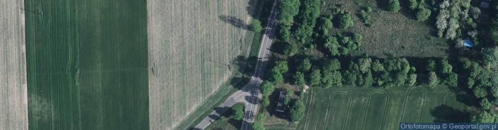 Zdjęcie satelitarne Drewniany krzyż