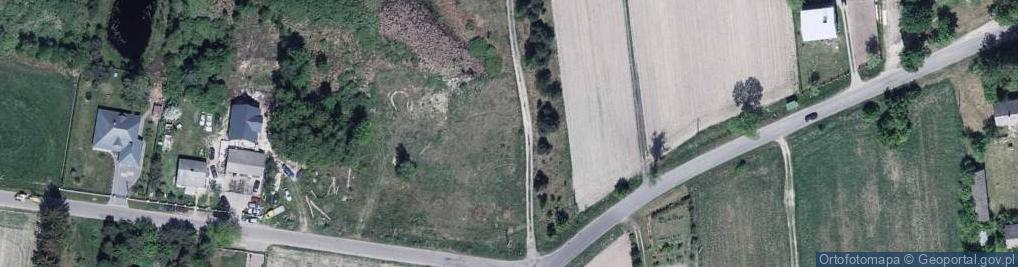 Zdjęcie satelitarne Drewniany krzyż