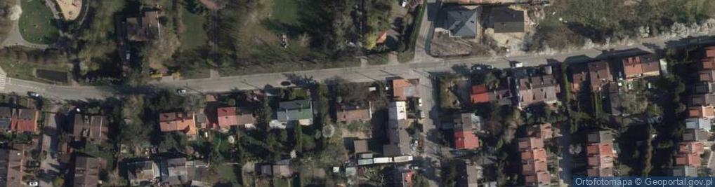 Zdjęcie satelitarne Figura Matki Bożej z dzieciątkiem