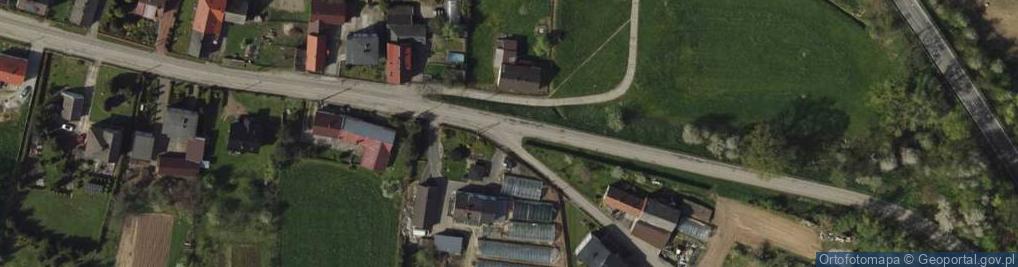 Zdjęcie satelitarne Kapliczka, Figura Świętych, Krzyż