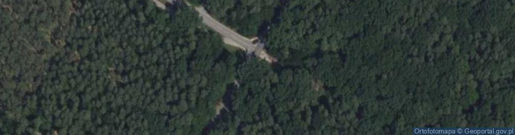 Zdjęcie satelitarne Kapliczka, Figura Świętych, Krzyż