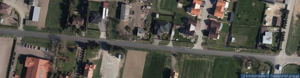 Zdjęcie satelitarne Kapliczka, Figura Świętych, Krzyż