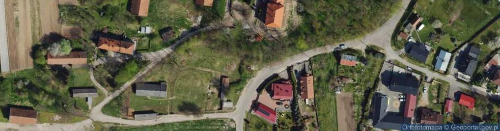 Zdjęcie satelitarne Kapliczka, Figura Świętych, Krzyż