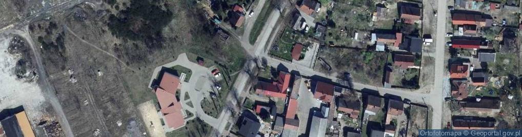 Zdjęcie satelitarne Kapliczka, Figura Świętych, Krzyż