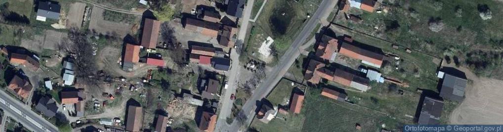Zdjęcie satelitarne Kapliczka, Figura Świętych, Krzyż