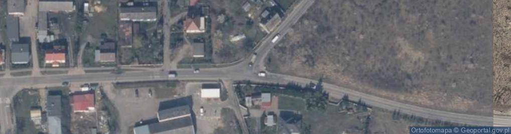 Zdjęcie satelitarne Kapliczka, Figura Świętych, Krzyż