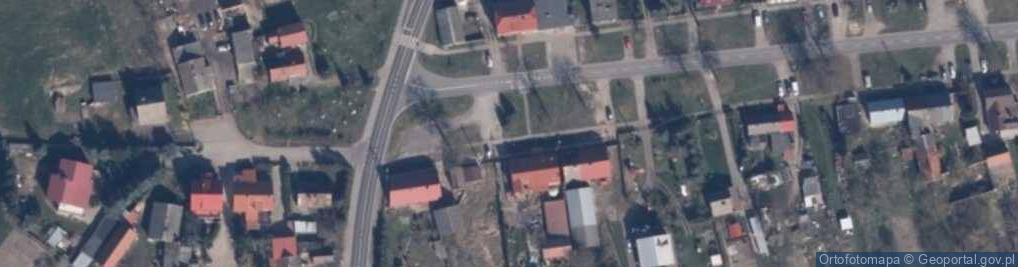 Zdjęcie satelitarne Kapliczka, Figura Świętych, Krzyż