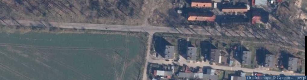 Zdjęcie satelitarne Kapliczka, Figura Świętych, Krzyż