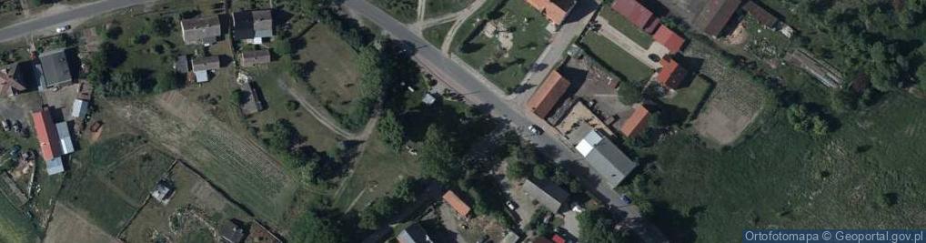 Zdjęcie satelitarne Kapliczka, Figura Świętych, Krzyż