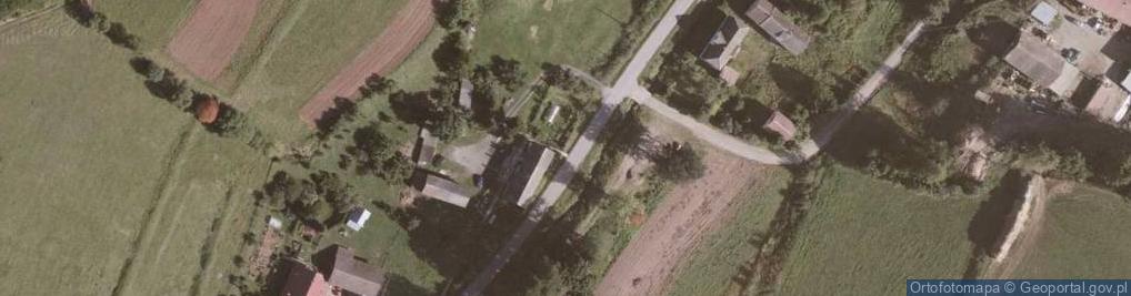 Zdjęcie satelitarne Kapliczka, Figura Świętych, Krzyż