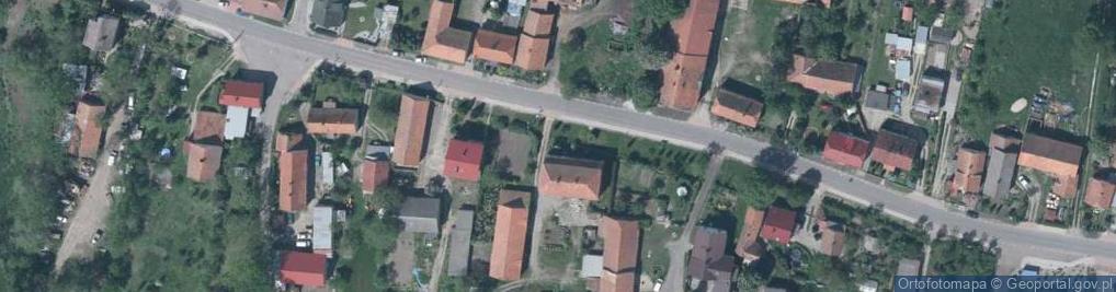 Zdjęcie satelitarne Kapliczka, Figura Świętych, Krzyż