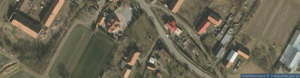 Zdjęcie satelitarne Kapliczka, Figura Świętych, Krzyż