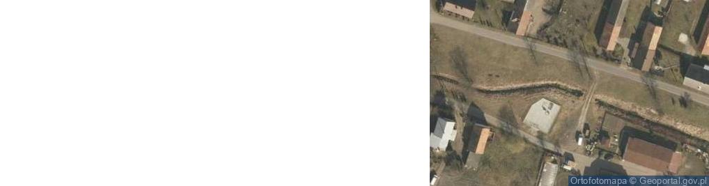 Zdjęcie satelitarne Kapliczka, Figura Świętych, Krzyż