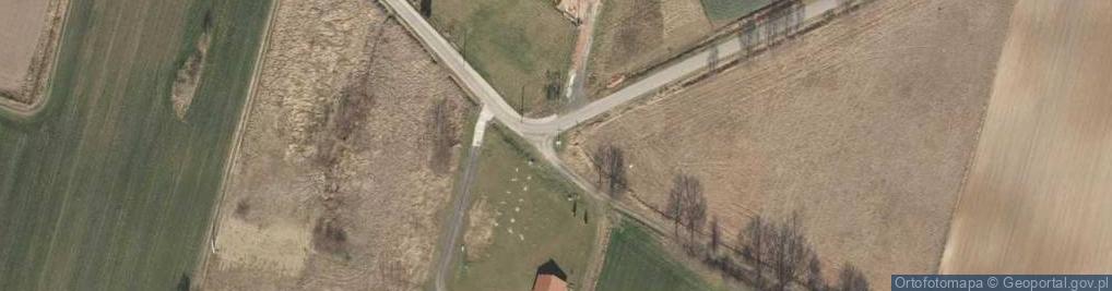 Zdjęcie satelitarne Kapliczka, Figura Świętych, Krzyż