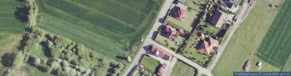 Zdjęcie satelitarne Kapliczka, Figura Świętych, Krzyż