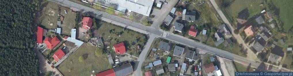Zdjęcie satelitarne Kapliczka, Figura Świętych, Krzyż