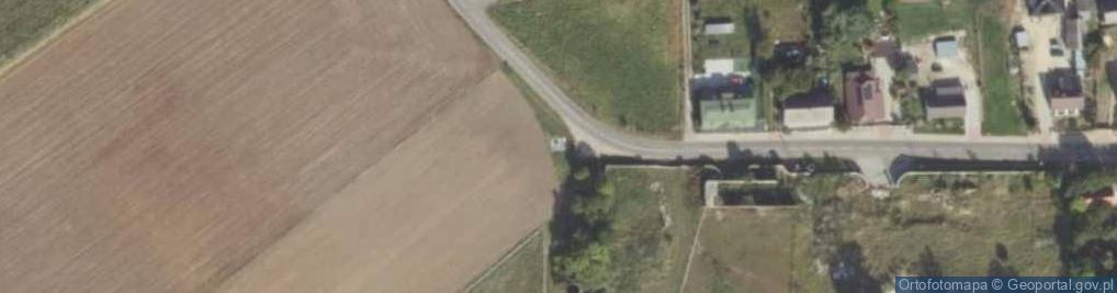 Zdjęcie satelitarne Kapliczka, Figura Świętych, Krzyż