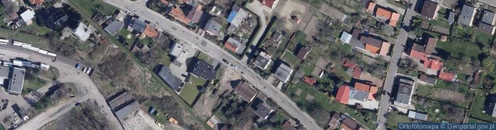 Zdjęcie satelitarne Kapliczka, Figura Świętych, Krzyż
