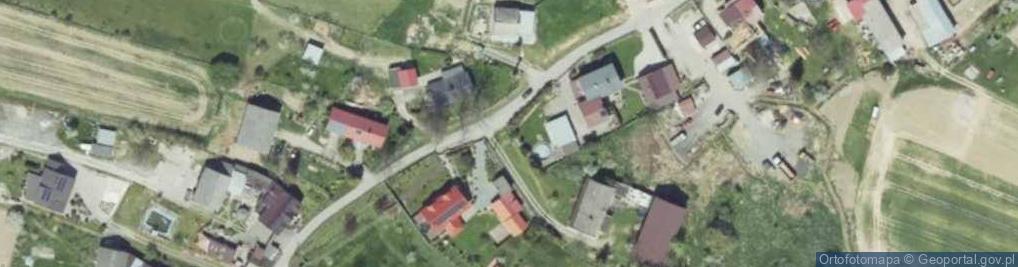 Zdjęcie satelitarne Kapliczka, Figura Świętych, Krzyż