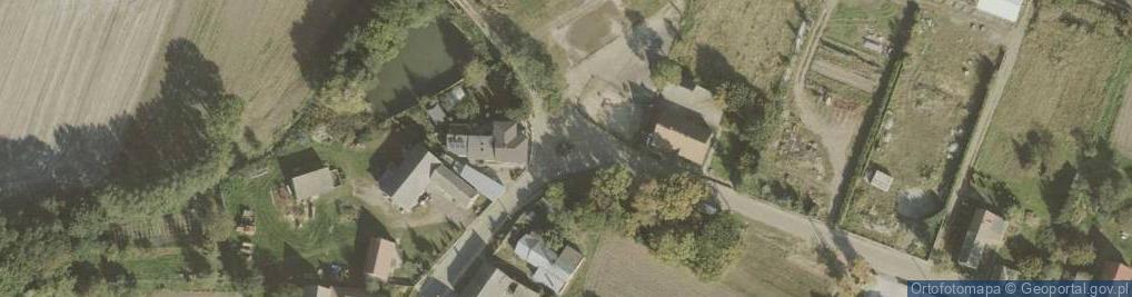 Zdjęcie satelitarne Kapliczka, Figura Świętych, Krzyż