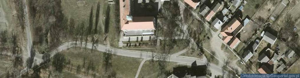 Zdjęcie satelitarne Kapliczka, Figura Świętych, Krzyż