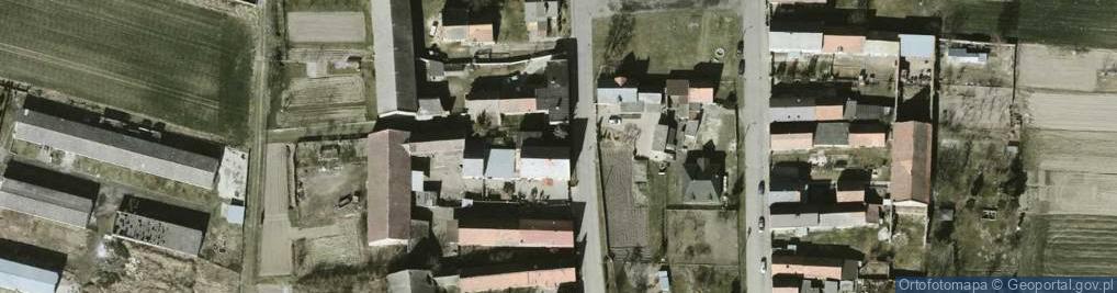 Zdjęcie satelitarne Kapliczka, Figura Świętych, Krzyż