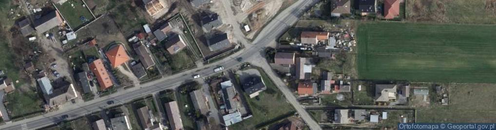 Zdjęcie satelitarne Kapliczka, Figura Świętych, Krzyż