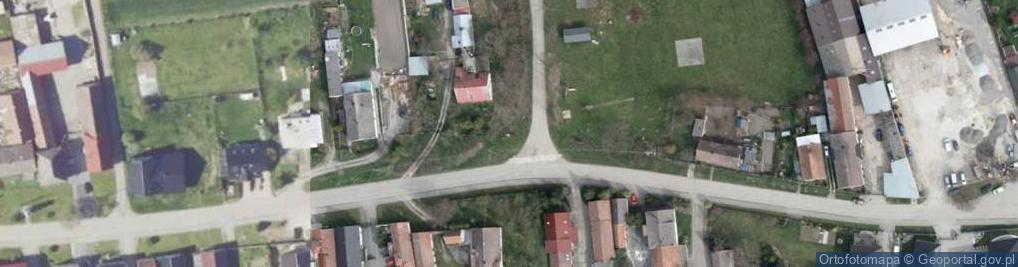 Zdjęcie satelitarne Kapliczka, Figura Świętych, Krzyż