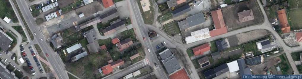Zdjęcie satelitarne Kapliczka, Figura Świętych, Krzyż