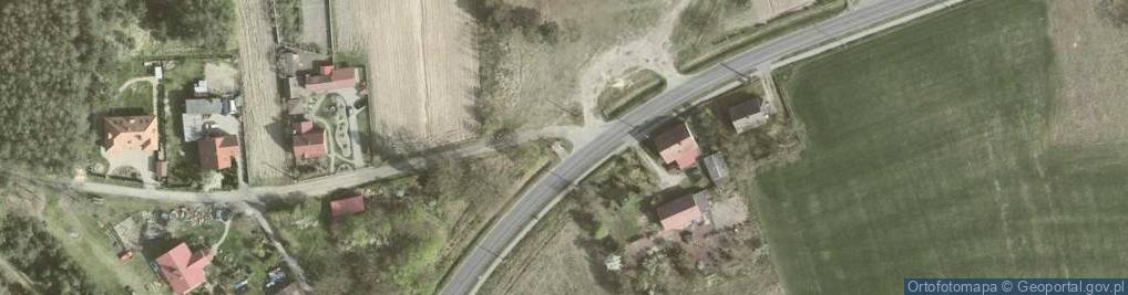 Zdjęcie satelitarne Kapliczka, Figura Świętych, Krzyż