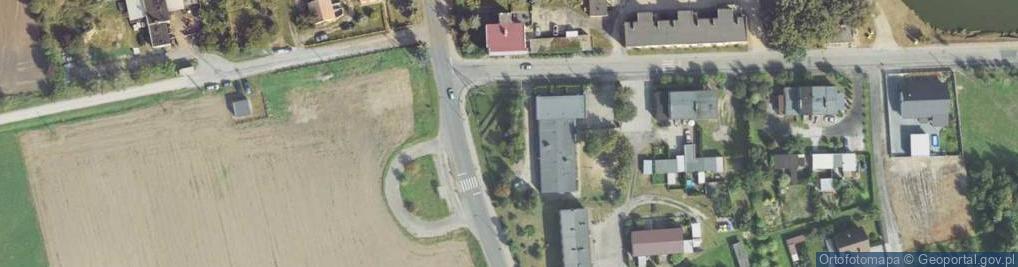 Zdjęcie satelitarne Kapliczka, Figura Świętych, Krzyż