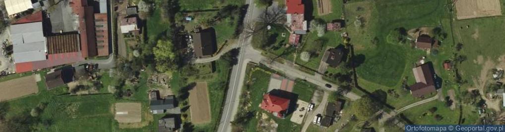Zdjęcie satelitarne Kapliczka, Figura Świętych, Krzyż