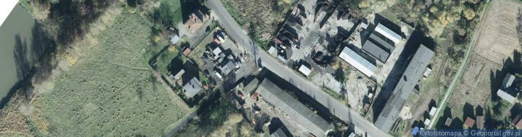 Zdjęcie satelitarne Kapliczka, Figura Świętych, Krzyż