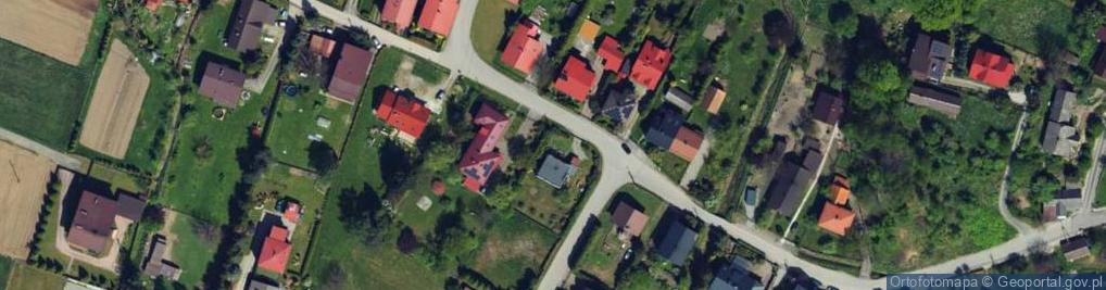 Zdjęcie satelitarne Kapliczka, Figura Świętych, Krzyż