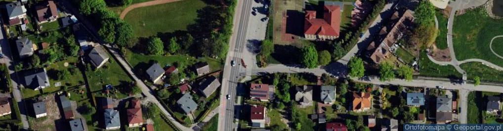 Zdjęcie satelitarne Kapliczka, Figura Świętych, Krzyż