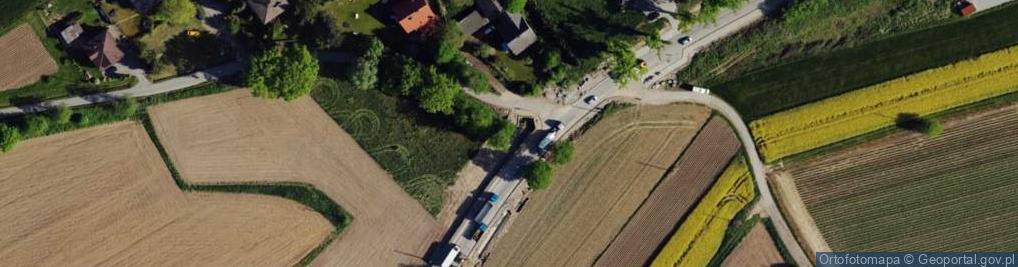 Zdjęcie satelitarne Kapliczka, Figura Świętych, Krzyż