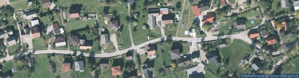 Zdjęcie satelitarne Kapliczka, Figura Świętych, Krzyż