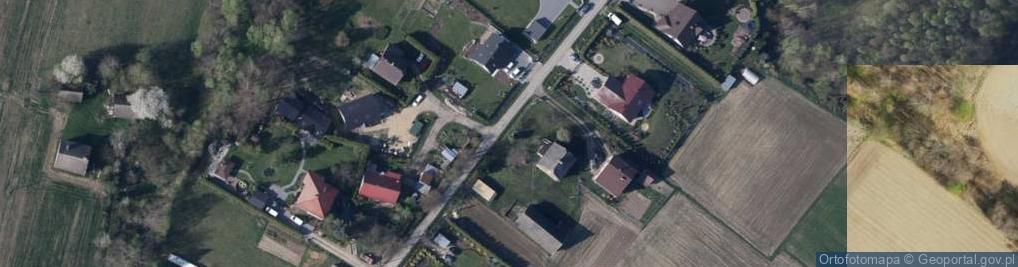 Zdjęcie satelitarne Kapliczka, Figura Świętych, Krzyż