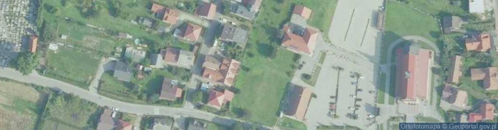 Zdjęcie satelitarne Kapliczka, Figura Świętych, Krzyż