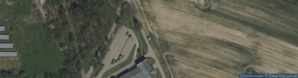 Zdjęcie satelitarne Kapliczka, Figura Świętych, Krzyż