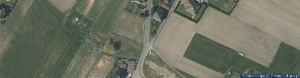 Zdjęcie satelitarne Kapliczka, Figura Świętych, Krzyż