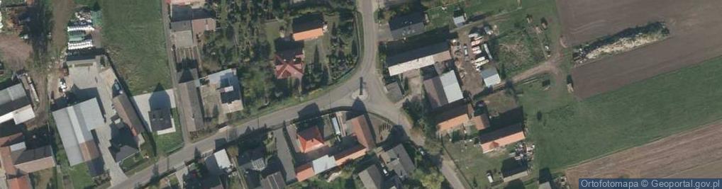 Zdjęcie satelitarne Kapliczka, Figura Świętych, Krzyż